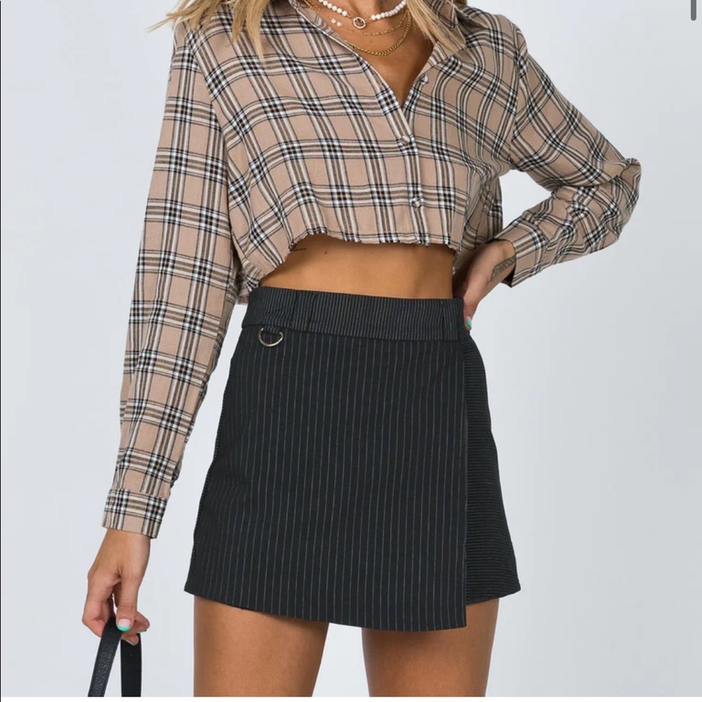 NWOT Princess Polly Everly Pinestripe Skort